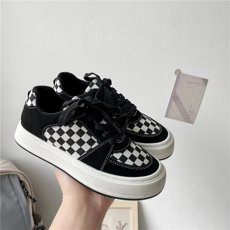 

2022 Spring Casual Sneaker Women's Platform Sports Shoes Black Tennis Girly Cute Smart Shoe Fashion Female Vulcanize Shoes