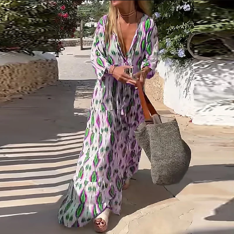 

Женское винтажное платье-трапеция с принтом перьев и глубоким V-образным вырезом