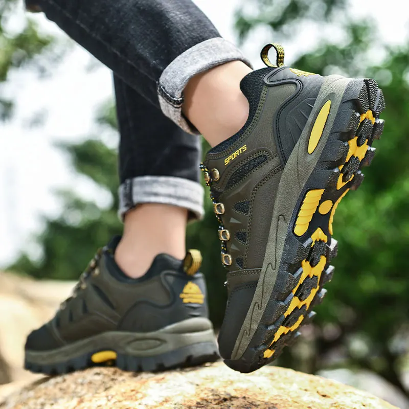 Autumn Unisex Low-top Hiking Shoes Non-slip Wear-resistant Couple Outdoor Sports Shoes Comfortable Trekking Sneakers Size 36-48