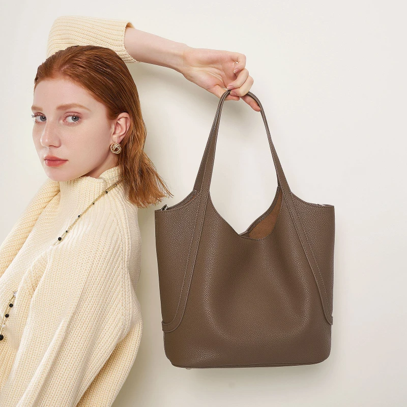 Women's Luxury Tote Bag High Quality Cowhide Handbag Versatil Commuter One Shoulder Messenger Bag Armpit Bucket Bag Female