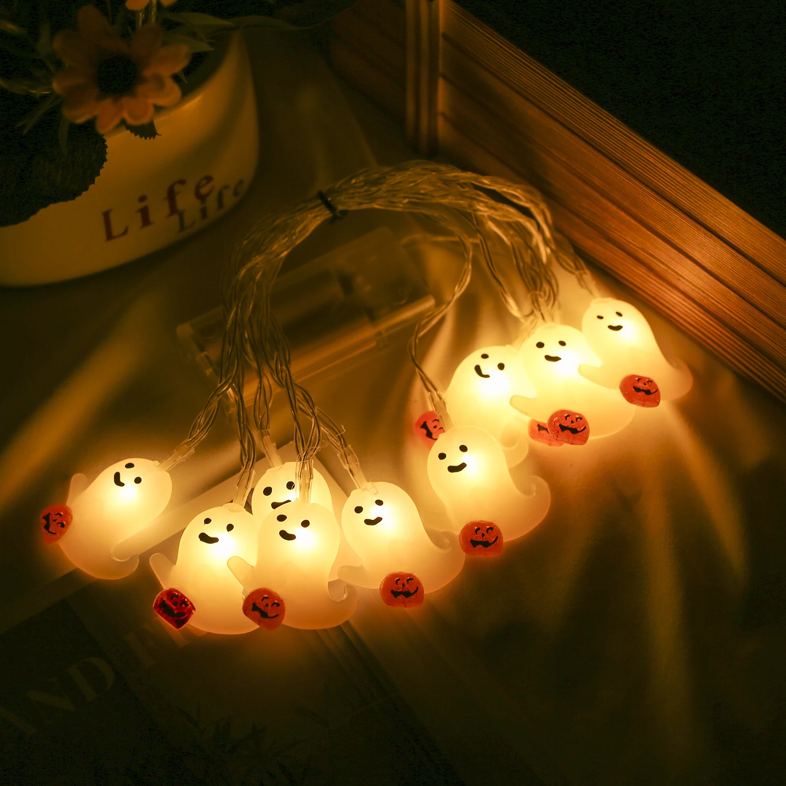 

Halloween Ornament String Light Decoration Holiday Decorative Lights String Lamp Atmosphere Halloween Light Window Curtain Light