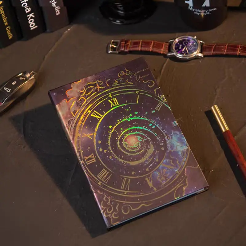 

Полноцветный Блокнот серии космических часов в стиле ретро, красивое звездное небо, иллюстрация, дневник в твердой обложке, блокнот для студентов