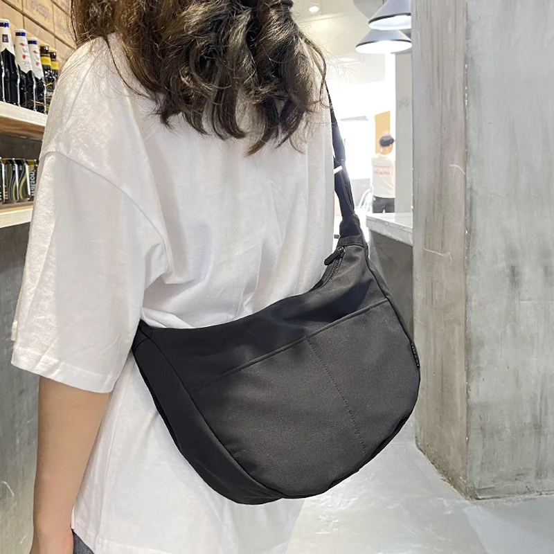 Wholesale spot women's bags, new fashionable and versatile Oxford cloth, large capacity dumpling bags, single shoulder crossbody