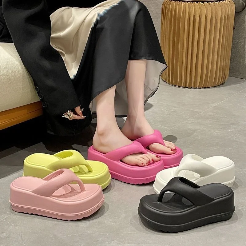 

EVA Thick Soled High-heeled Herringbone Slippers For Women To Wear Outside In Summer New Indoor Soft Soled Anti-skid Beach Clip