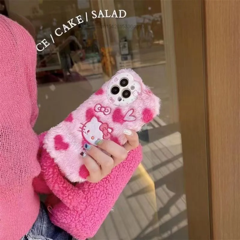 Cena Sanrio Hello Kitty Pluszowy Różowy Estetyczny Pokrowiec Na IPhone 11 12 13 14 Plus Pro Max Pokrowiec Na Telefon Miękki Pokrowiec Ochronny Kawaii Y2k