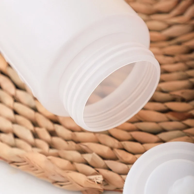 Бутылка с дозатором объёмом | Дом и сад