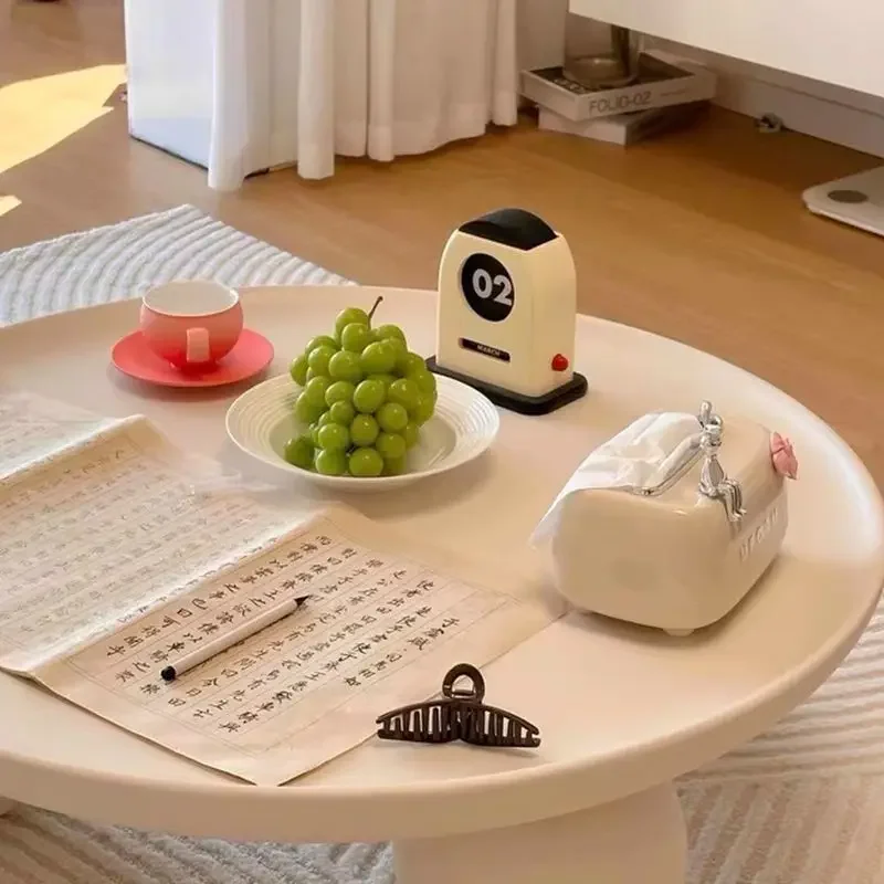 Минималистичные простые журнальные столики эстетические круглые для патио