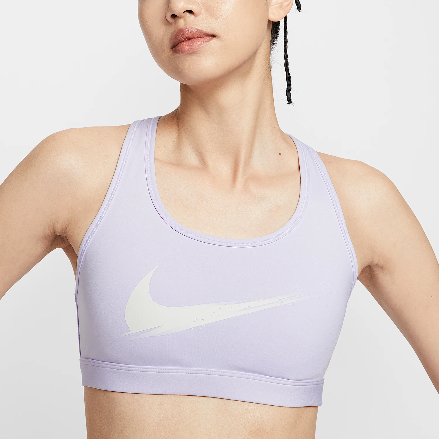 Фото Оригинальный женский спортивный бюстгальтер Nike Swoosh с перекрестной спинкой для тренировок IO0255-547 №4