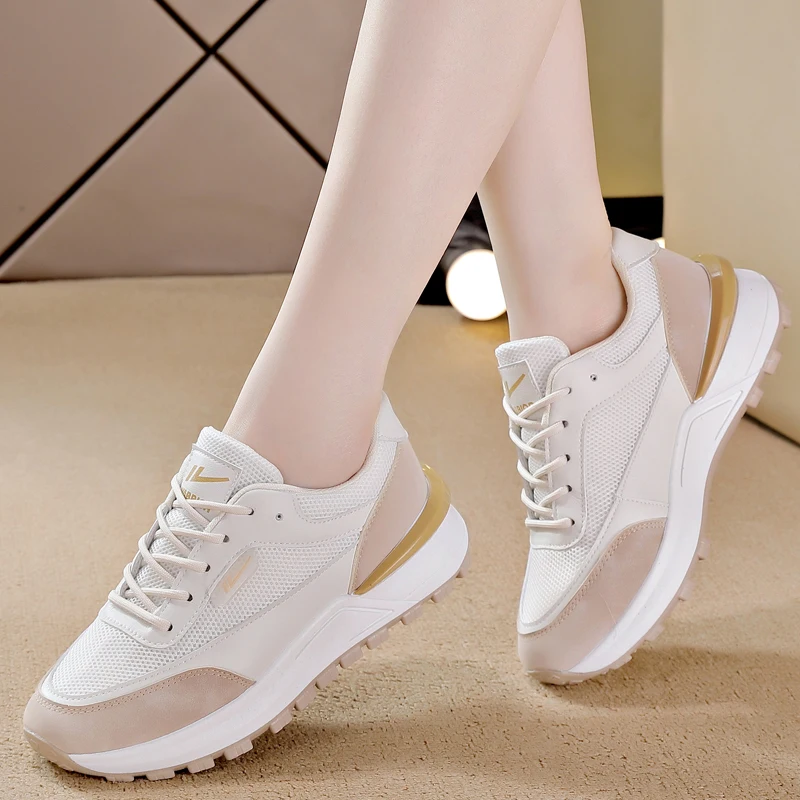 

Best Selling Golf Shoe Spikes Spring Wearable Original 35-40 Beige Ladies Sports Shoe New Cool Anti Slip Mesh Golf Shoes Women
