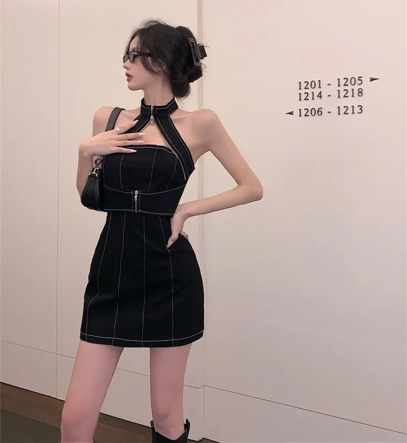 Женское джинсовое мини-платье с лямкой на шее без рукавов