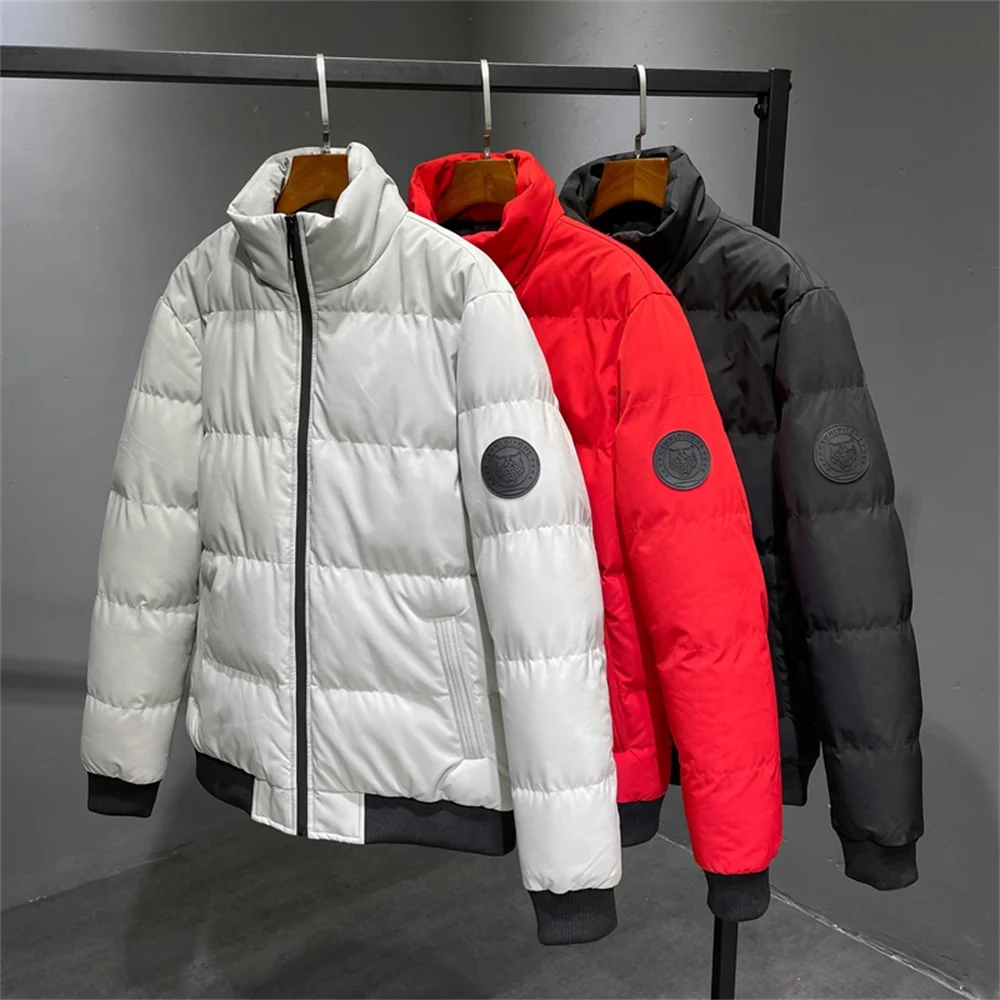 

Мужская теплая куртка на хлопковом наполнителе, с воротником-стойкой и пряжкой