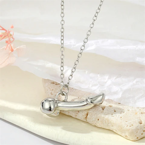 Қоршаулардағы есектер