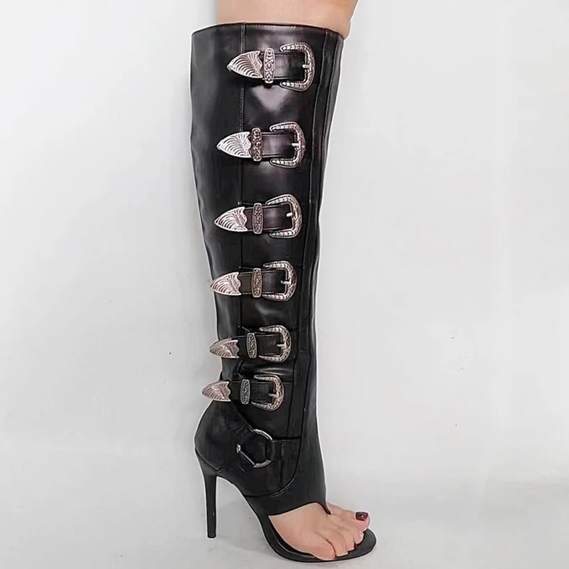 Женские высокие сапоги до колена на высоком каблуке с пряжкой и ремешком