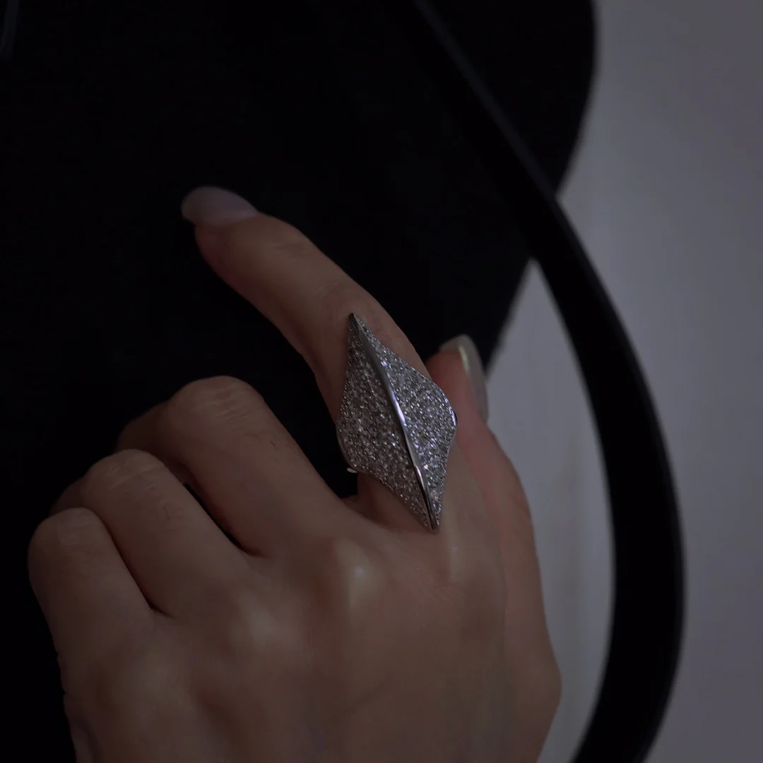 

Luxury atmosphere exquisite all match ring