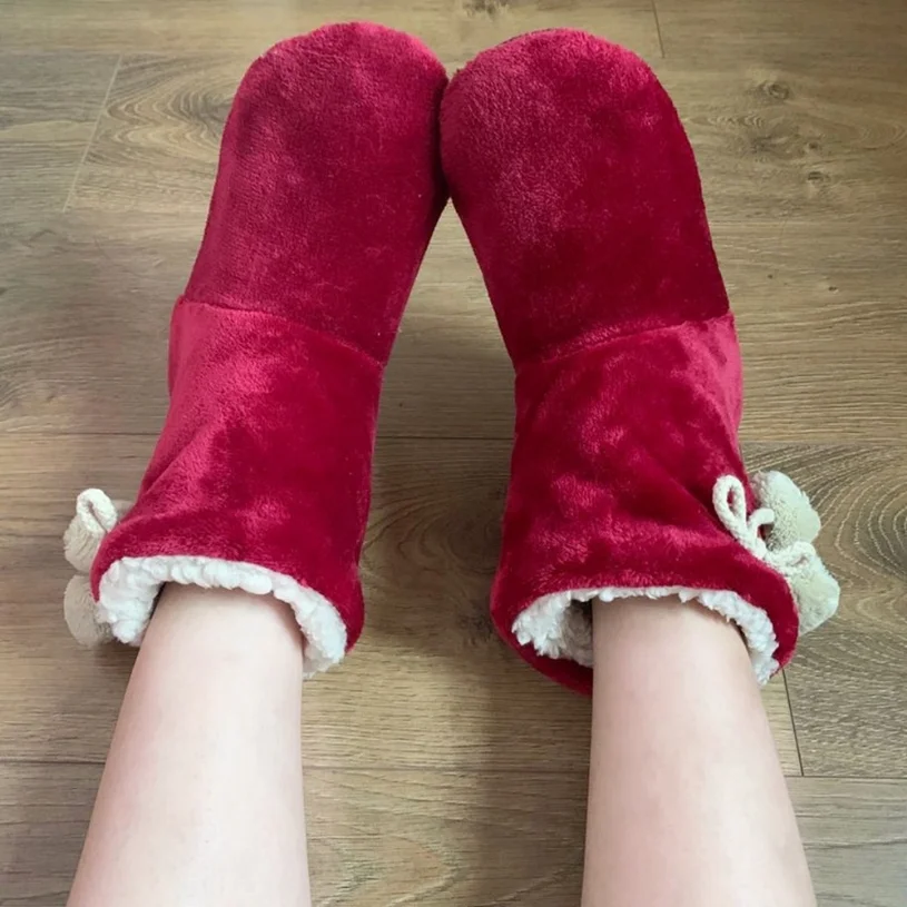 House Slipper Boots Womens Winter Warm Indoor Fur Ball Contton Plush Anti Skid Grip Soft Sole Home Fluffy Female Shoes Fashion
