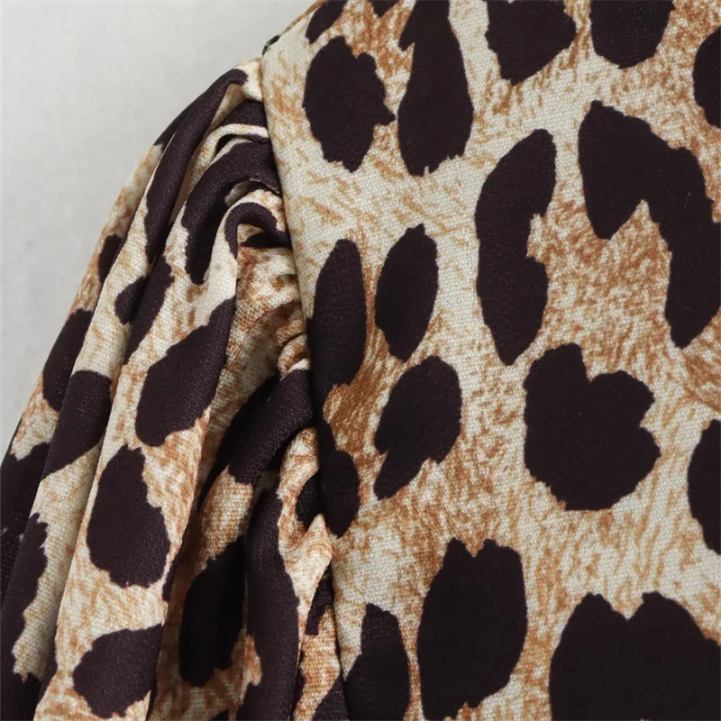 Винтажная женская блузка с леопардовым принтом