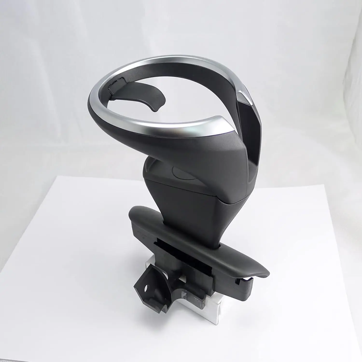 

Съемный держатель для чашки на переднем сиденье для BMW 135i 128i X1 E81 E82 E87, комплект держателей для напитков на центральной консоли 51160443082 51169144632