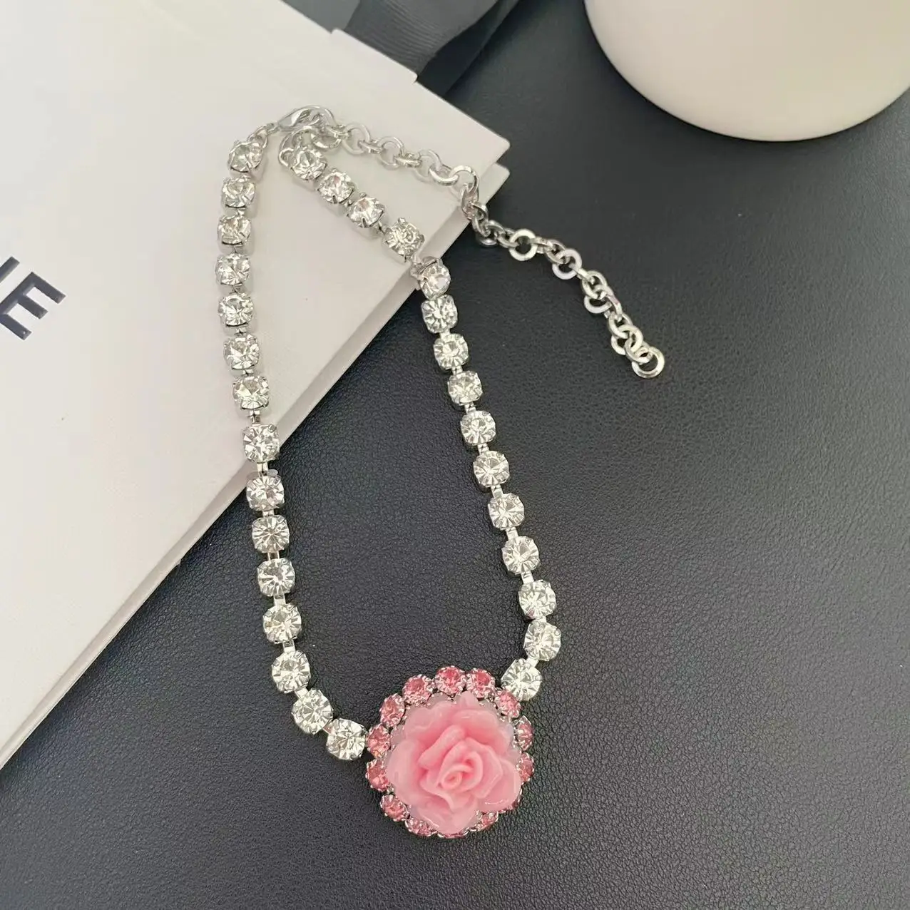 To Reines ожерелье с подвеской в виде розового цветка легкое кристаллами для женщин