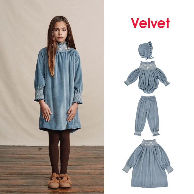 

2022 New Baby Christmas Suits Velvet Turtleneck Dress Boys and Girls Baby Cotton Printed Pajamas Children's Home Clothes Suits