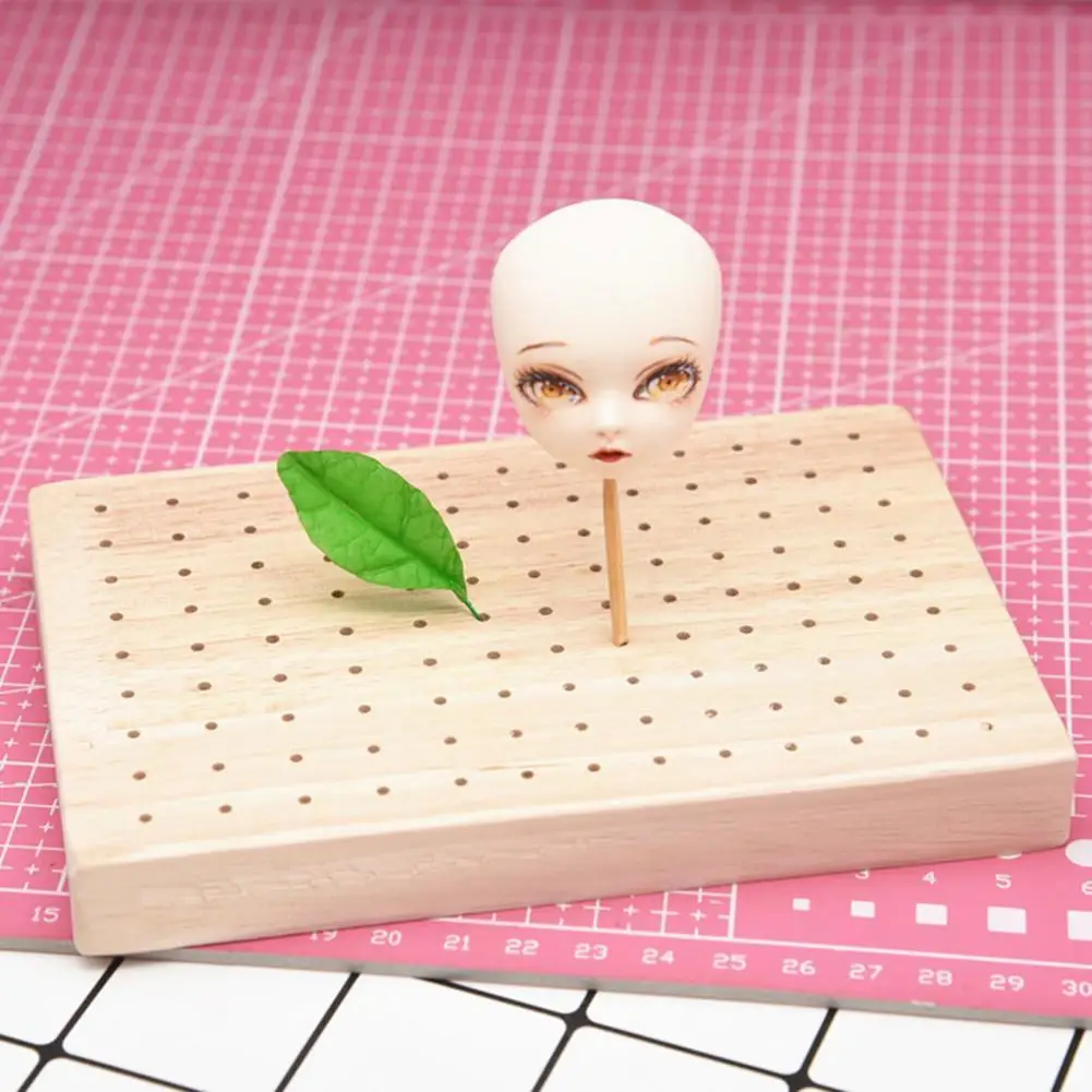 

Clay Board Wear-resistant Anti-scratch Easily Mix Square Round Holes Wooden Plug Modeling Tools Clay Plate for Playing