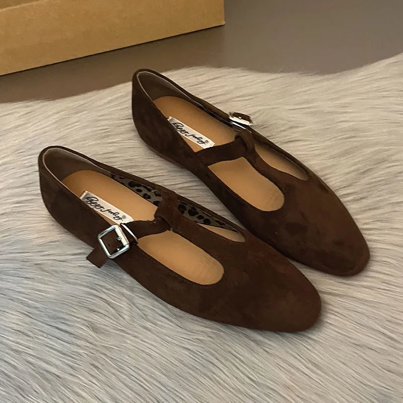 Женские балетки на плоской подошве