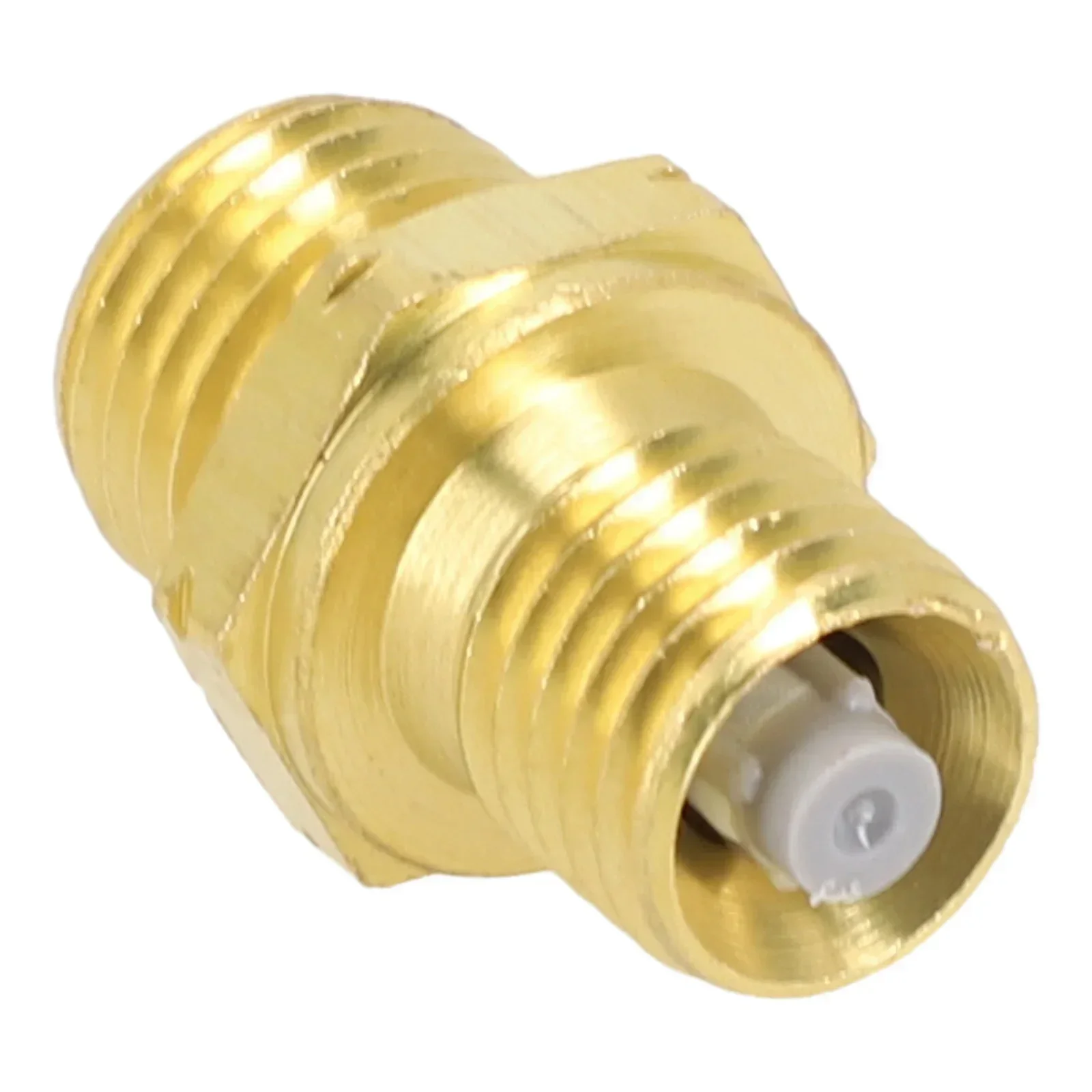 0000746086 Соединительный фильтр для ZCOUPE C124 ZKOMBI Metal 0000744686 0000745786 0000745986 Для ZCABRIOLET A124