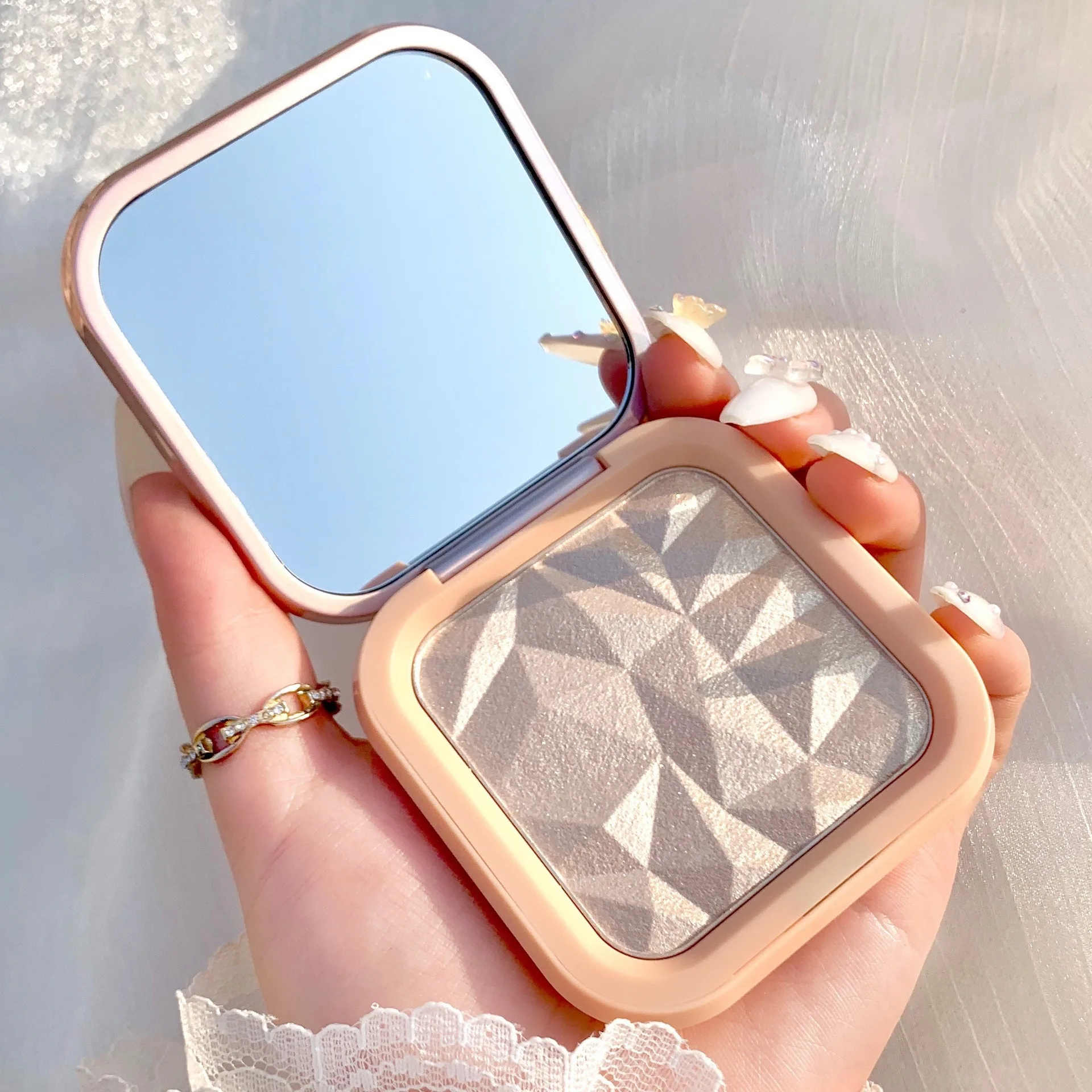 

High-gloss Powder Highlighter Palette with Brush Mirror Natural Nude Makeup Contour Cosmetics Glitter Brighten Fairy Ginger