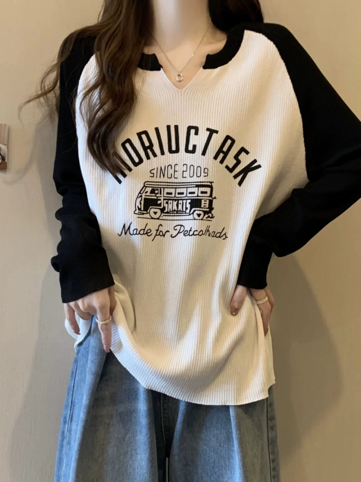 Европейские товары Рубашка с v-образным вырезом на плечах длинными рукавами