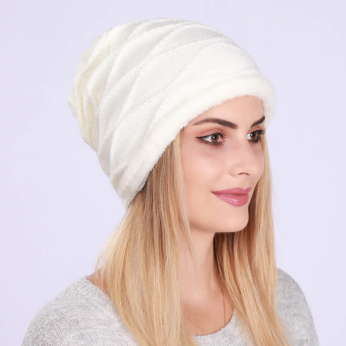 

Multifunction Villus Women Knitted Hat New Autumn Winter Color Mixing Protect Ears Knitted Hat Soft Lady Warm Hat SYXMAO82