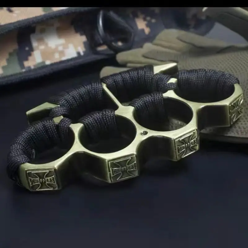 

outdoor anti-wolf tool metal escape Brass knuckles tool