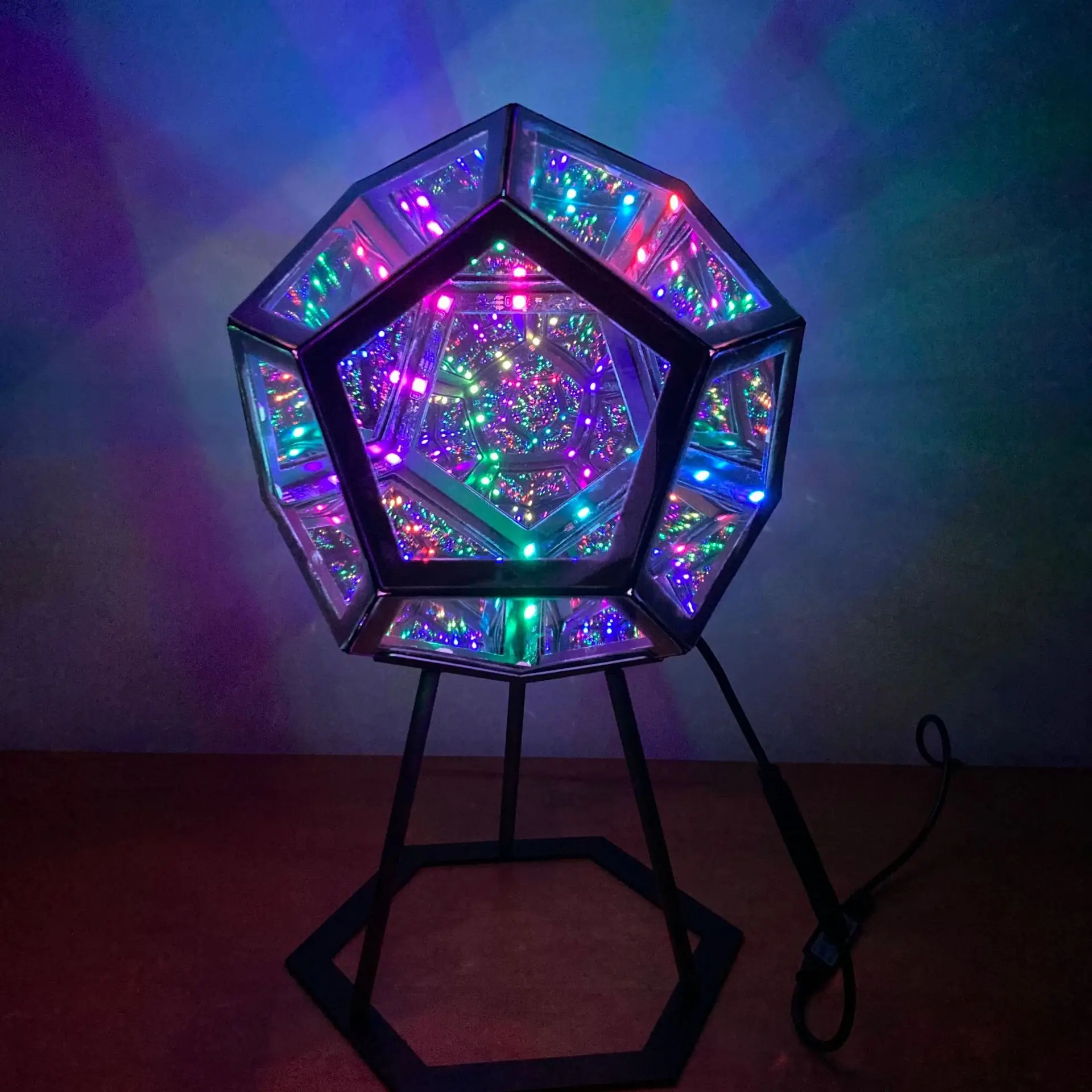 

Ночник Qyartistry Крутой бесконечный додекадрон