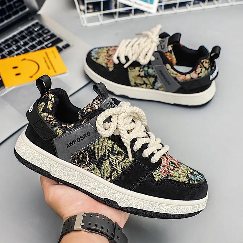 Printed Personalized Skateboard Shoes Men Lace Up Breathable Sneakers Women Luxury Fashion Sneakers for Men Canvas Sneakers 2022