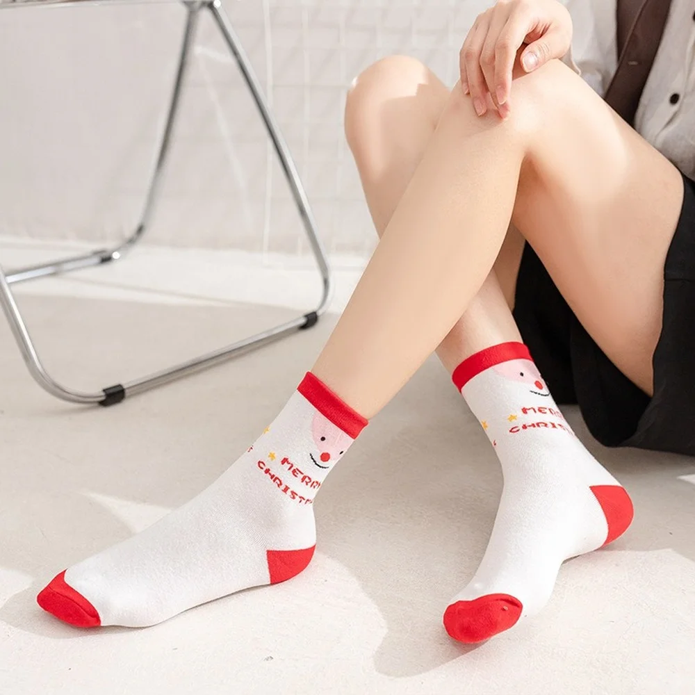 6 Pairs New Autumn and Winter Middle Tube Women Socks Fashion Cotton Cute Santa Claus Elk Snowflakes Christmas Cartoon Socks