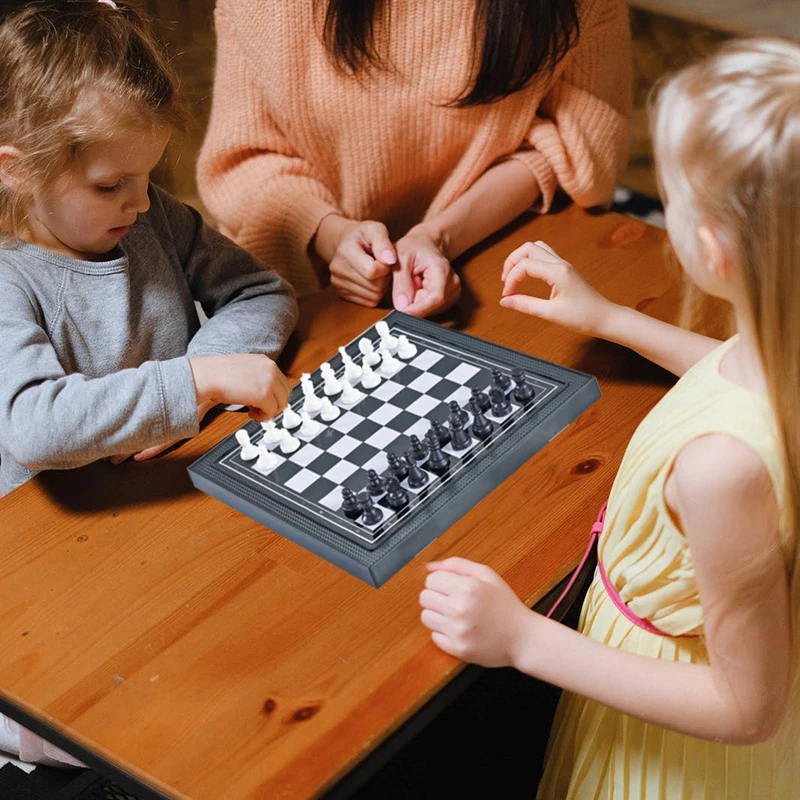 Хит продаж 5 в 1 шашки для магнитная настольная игра Летающие шахматы детский