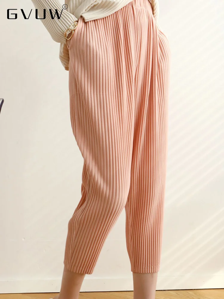 

Женские плиссированные брюки-карандаш GVUW, однотонные повседневные брюки с карманами и эластичным поясом, весна-осень 2023, 25D1126