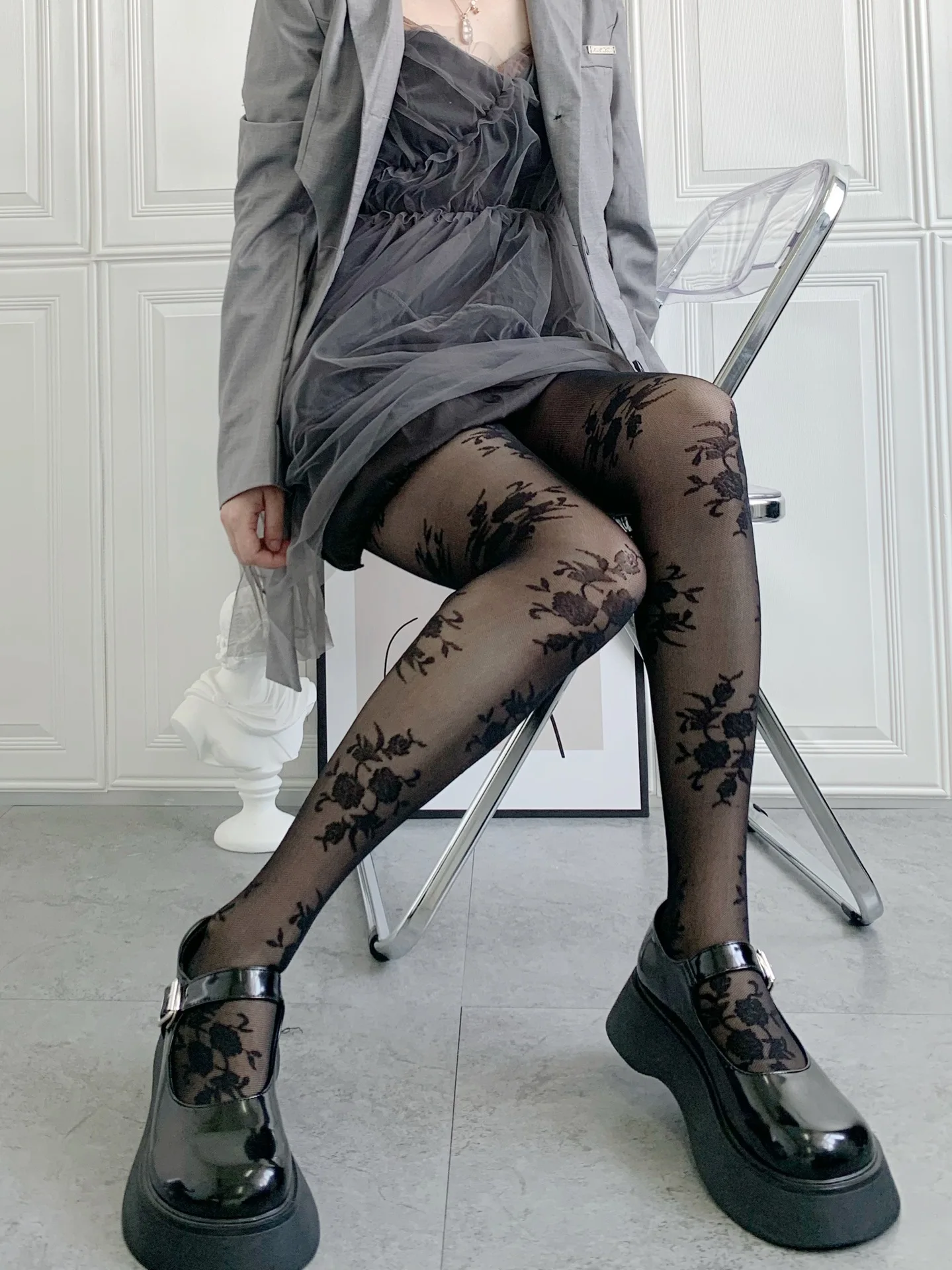 

Japanese Sweet Cool Spice Black Milk White Rose Court Embroidery Pantyhose Stockings Super Thin Anti Hook Silk Stockings