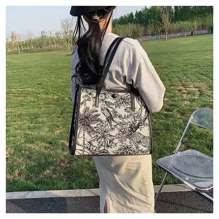 

Холщовая Сумка-тоут, новинка 2023, модная сумка через плечо с принтом растений и животных