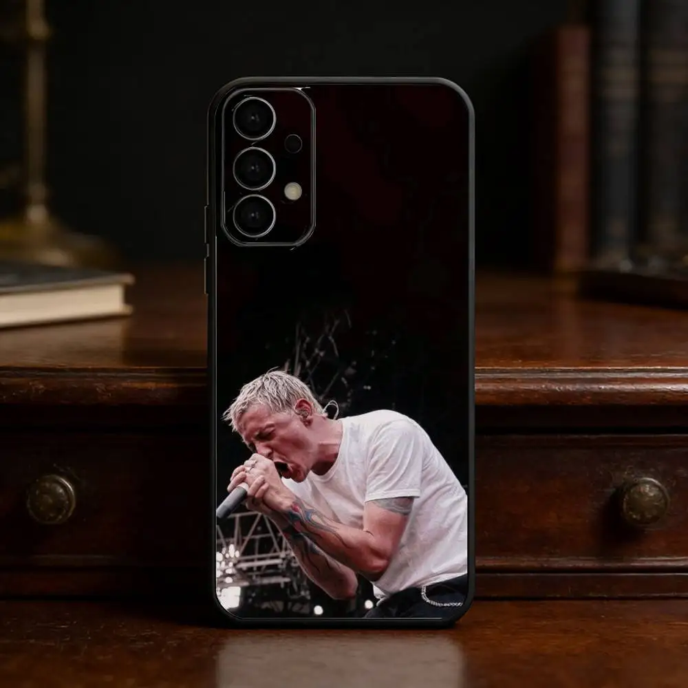 Чехол для телефона с изображением рок-певца Честера Беннингтона для Samsung S25, 24, 21, 22, 23, 30, Ultra, 20, Plus, Fe, Lite, Note, мягкий черный чехол (art.: 3920da296763b) - 3920da296763b