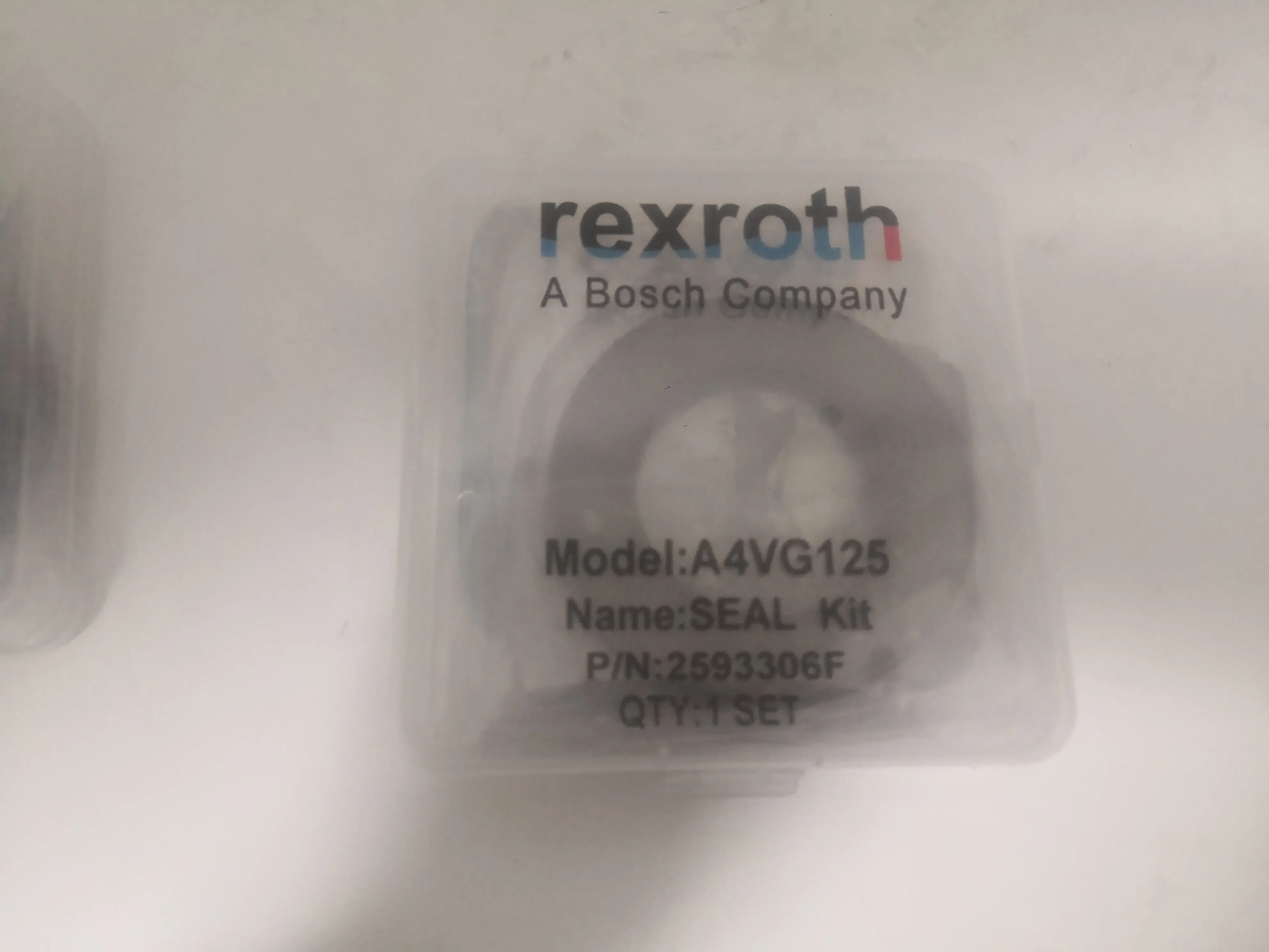 

Комплекты уплотнений насоса Rexroth A4VG125