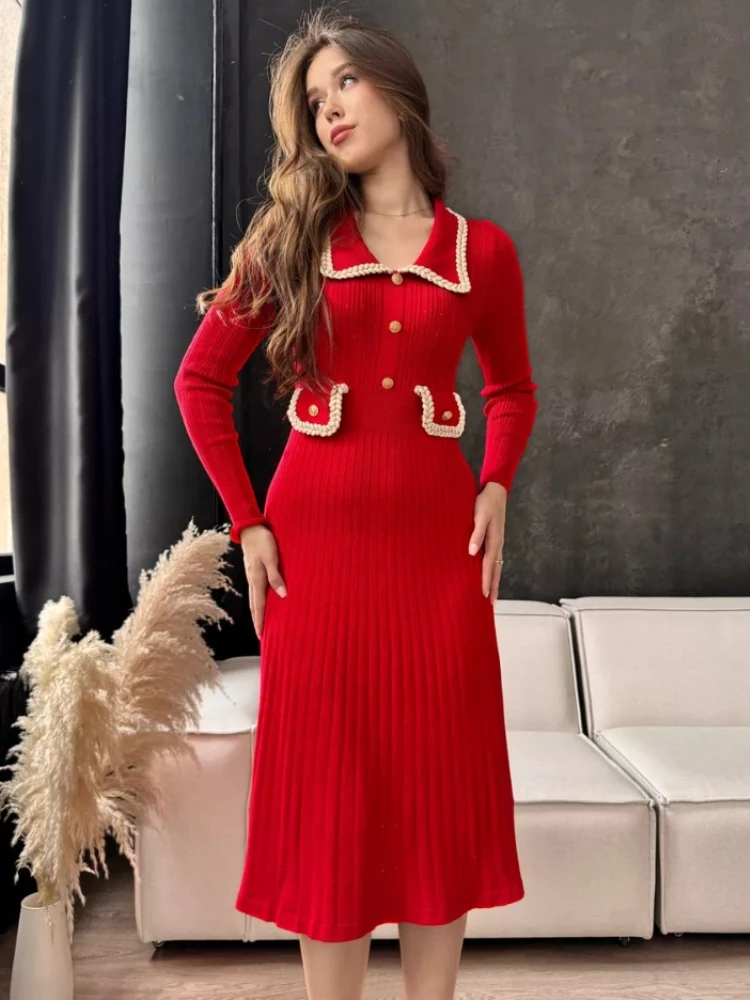 Платье-макси с длинным рукавом V-образным вырезом и карманами