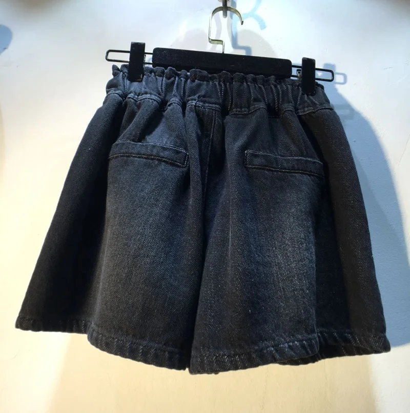 Europe Fashion 2023 New Summer Women Denim Shorts Luxury Diamond Stars Beading High Waist Wide Leg Jeans Black A-line Shorts