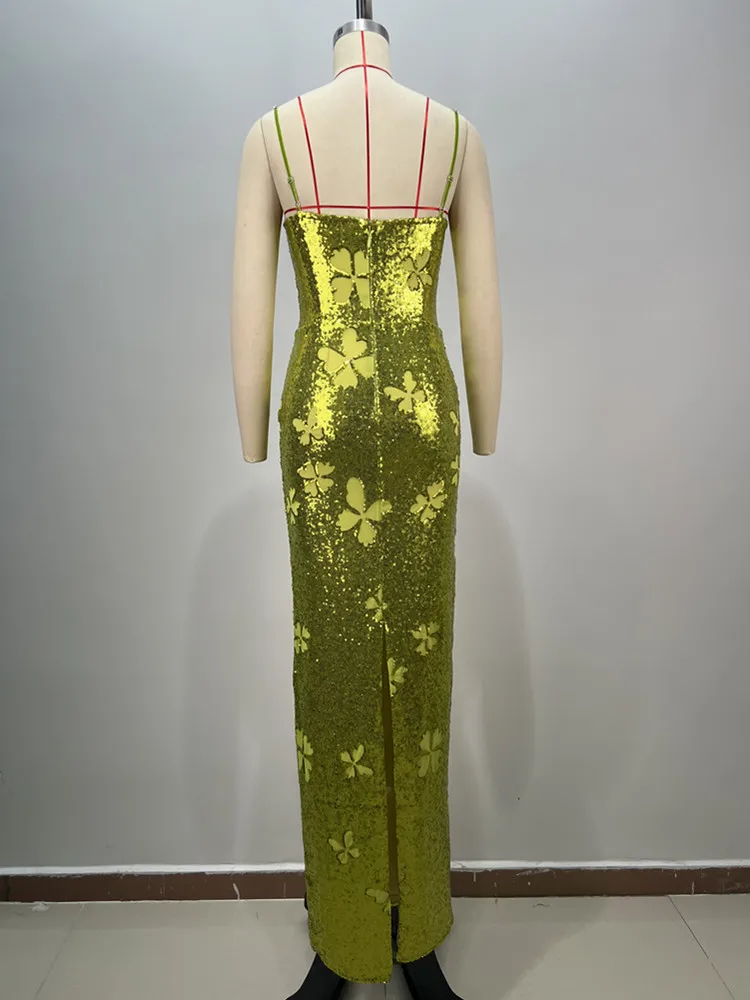 Женское длинное платье без рукавов с пайетками