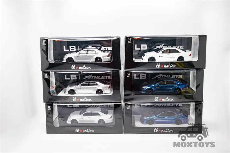 Star Model 1:64 LBWK Crown S180 LB nation Limited499 Diecast Car