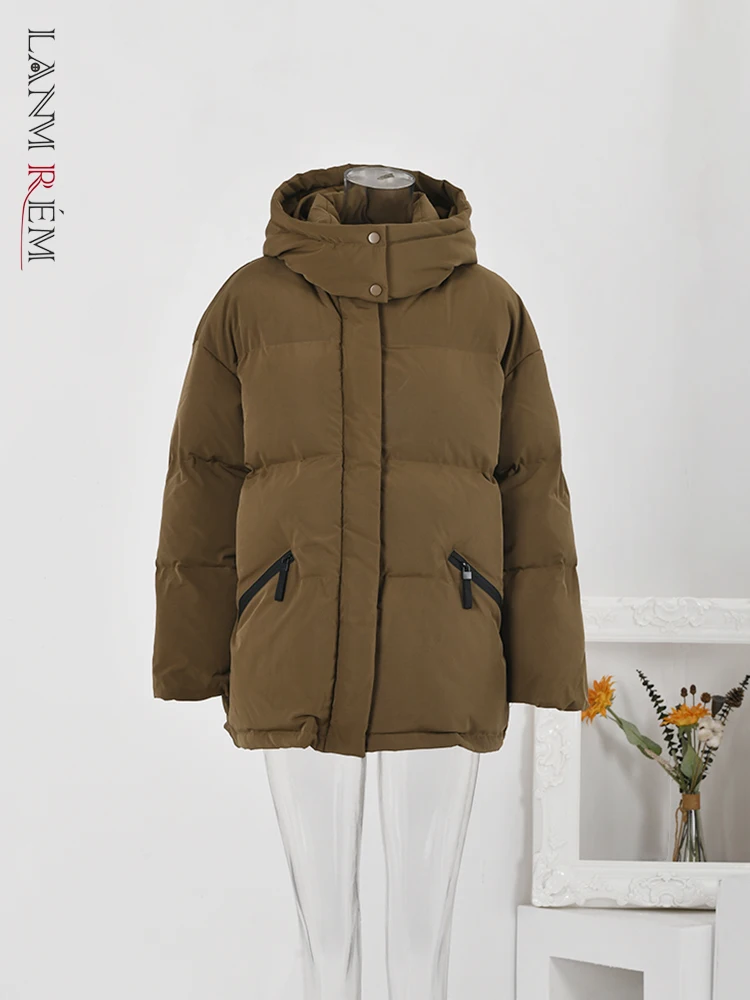 

LANMREM зимнее толстое короткое хлопковое пальто для женщин с капюшоном и карманами на молнии однотонное теплое пальто модная новинка 2023 CPG0624