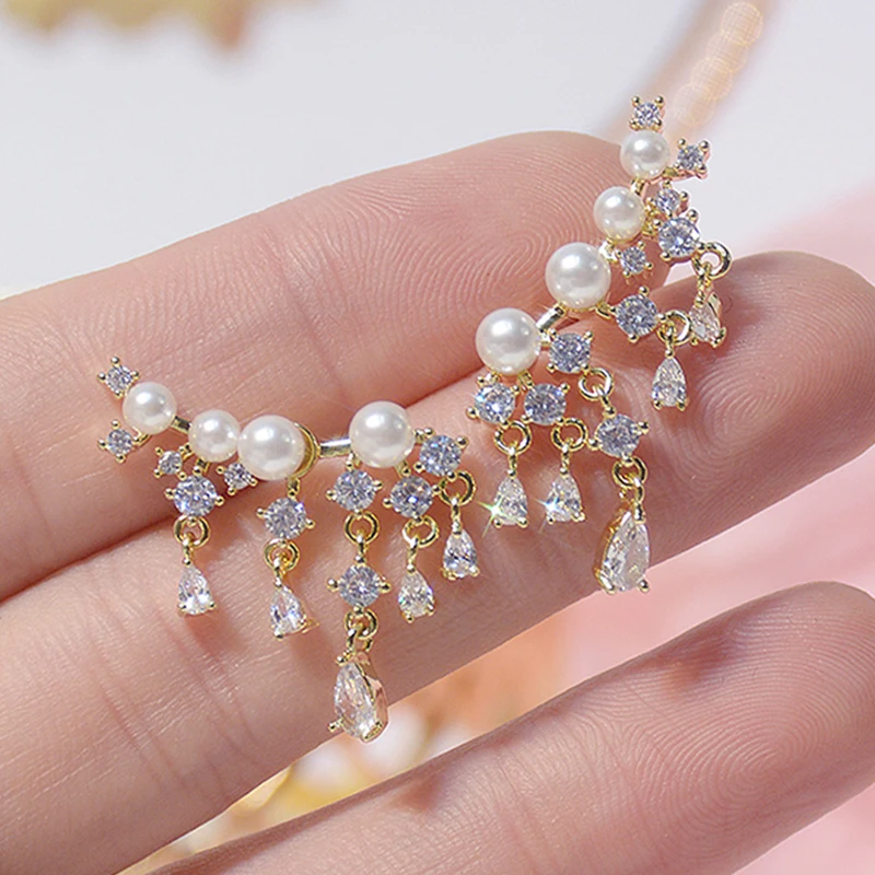 

2022 Fashion Hot Sale Temperament Tassel CZ Women Earrings Gold Color Bohemia Zircon Pearl Earring Brincos Birthday Gift Pendant