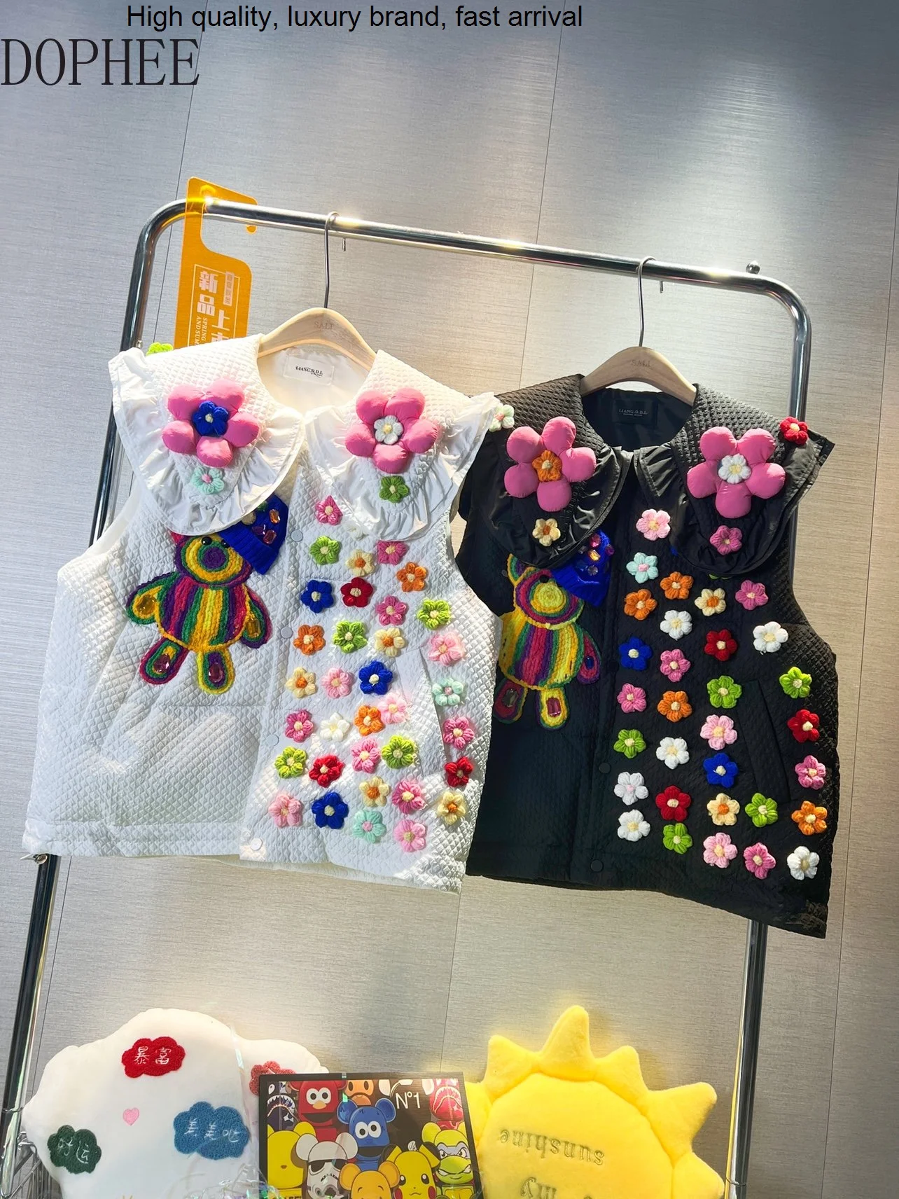 Женский жилет без рукавов повседневный теплый темно-синего цвета на осень и зиму