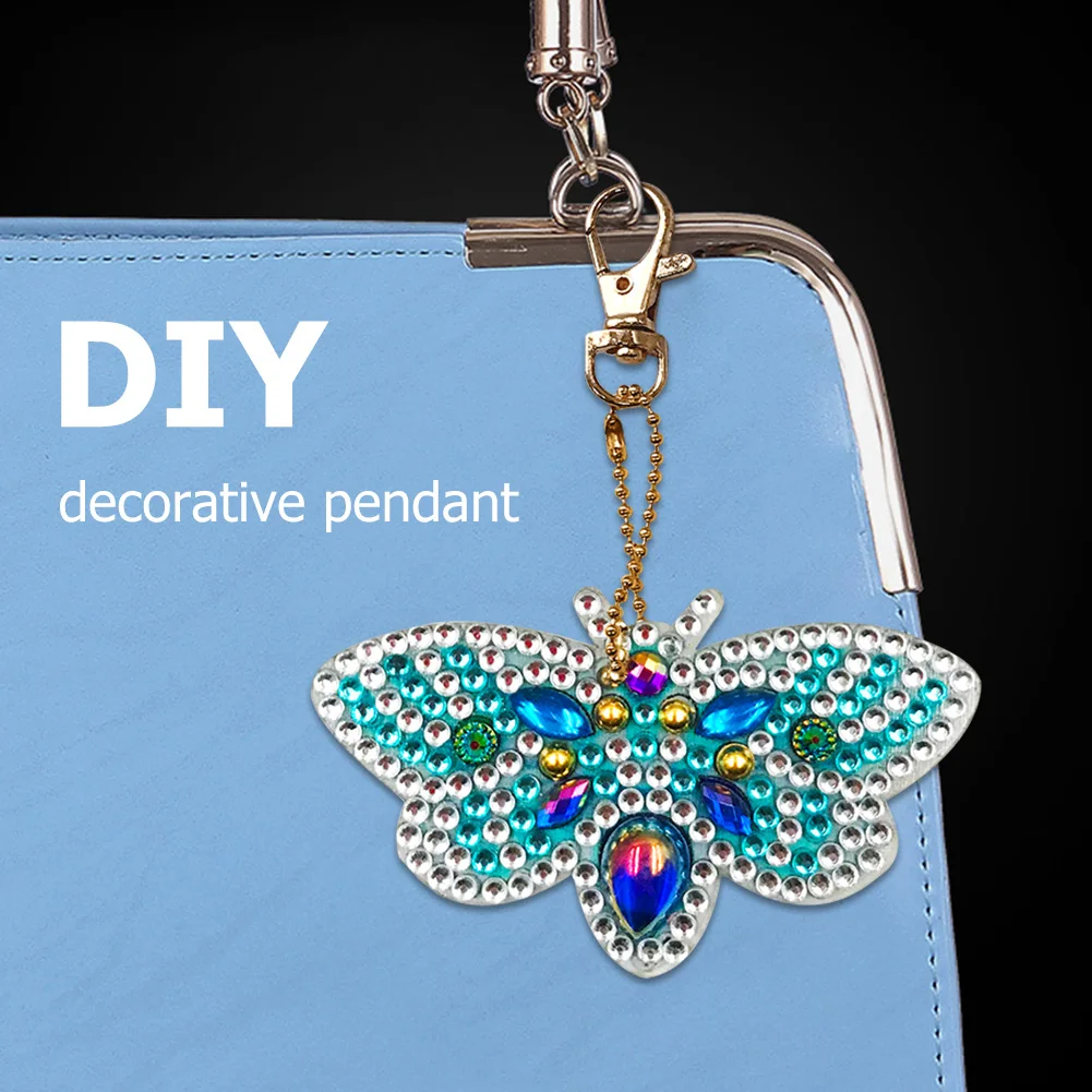 

4pcs DIY Full Drill Diamond Key Chain Bee Pendant Cross Stitch Keyrings Craft
