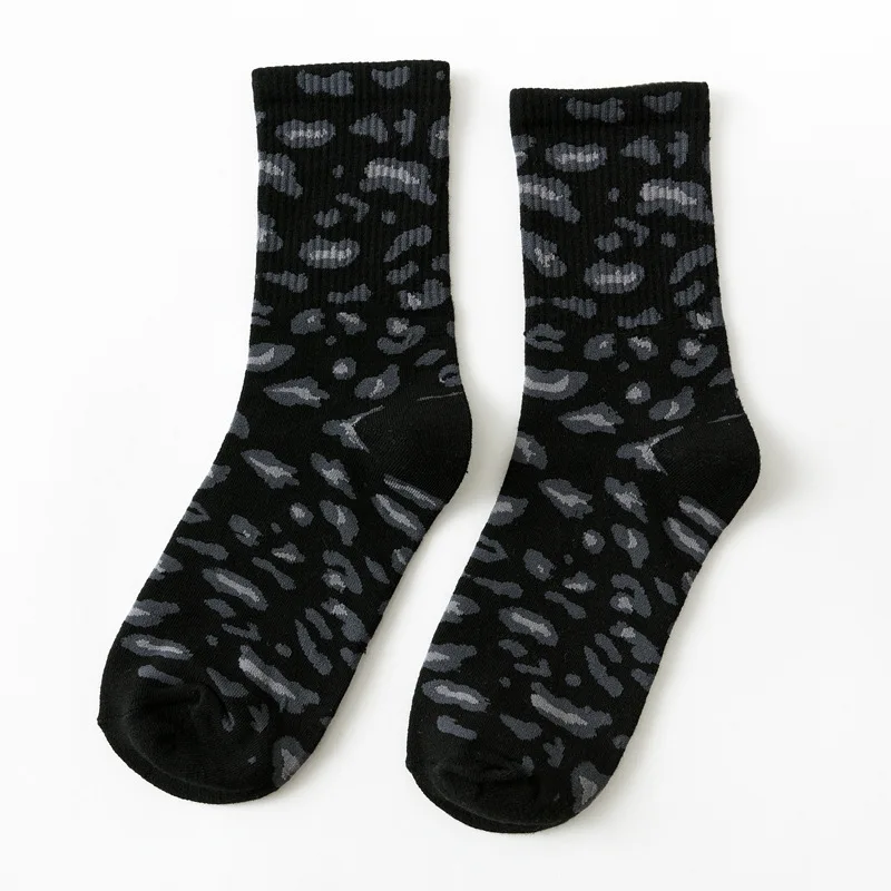 1 Pair Trendy Fashion Cotton Socks for Women Leopard Print Ladies Harajuku Socks Female Retro Vintage Personalized Cute Socks