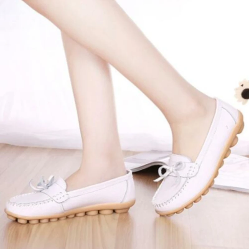 

Leather Solid Color Single Shoes Spring And Summer Models Flat Shoes Women Middle-aged Old Casual Fashion Bow Peas Shoes