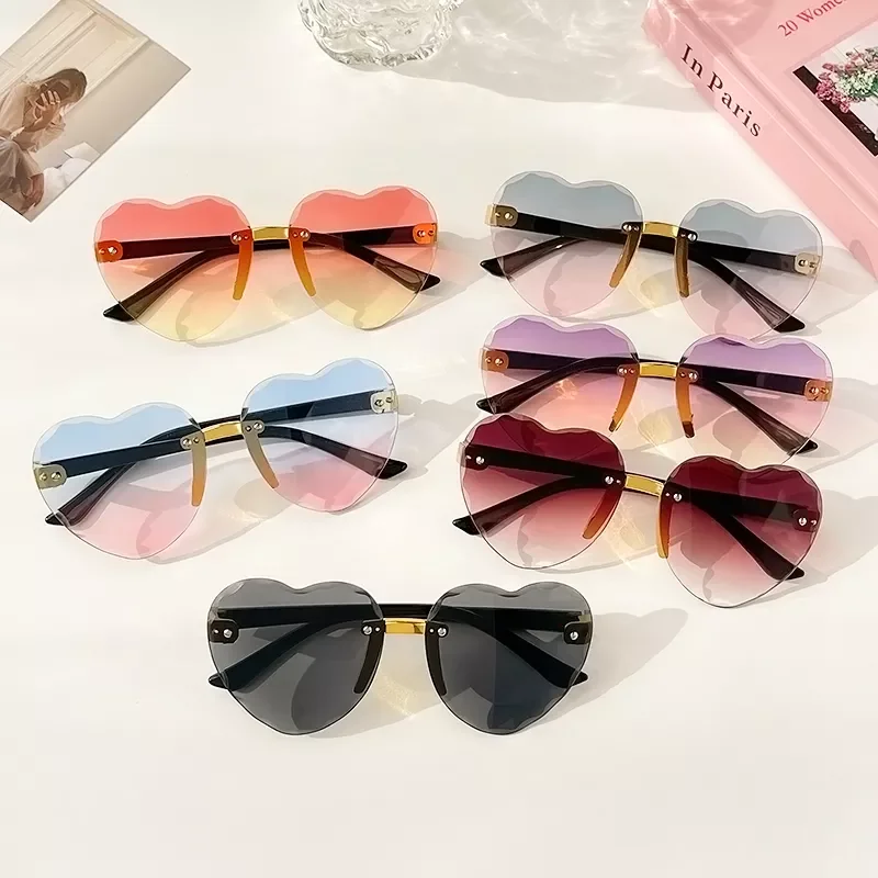 

Cute Gradient Rimless Heart UV400 Sungalsses Girl Boy Fashion Sun Protection Sunglasses Kid Personality Street Shooting trending